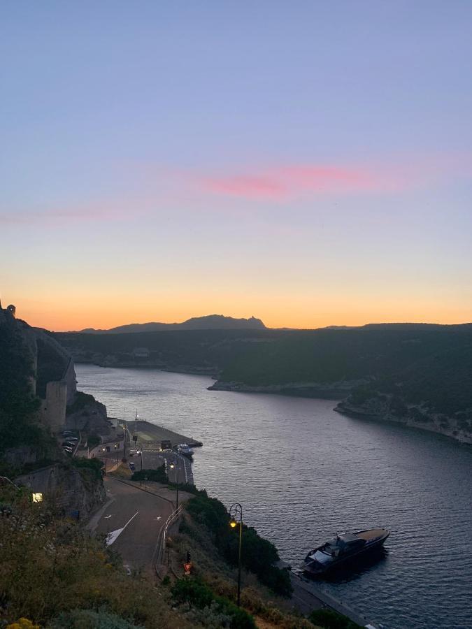 Casa Sirena Centre Citadelle Vue Port Et Falaises Bonifacio  Buitenkant foto